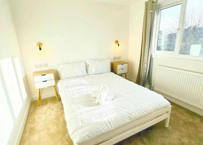 Сasa de vacaciones Comfy 5 Bdr Contractor Haven With Free Parking & Wifi